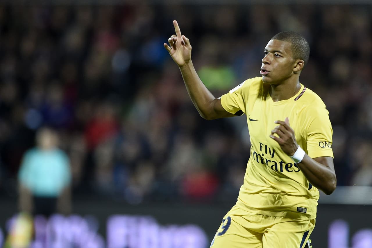 Debut del jovencito francés con la camiseta del PSG y primer gol, tras su expentante comienzo profesional en el Mónaco.