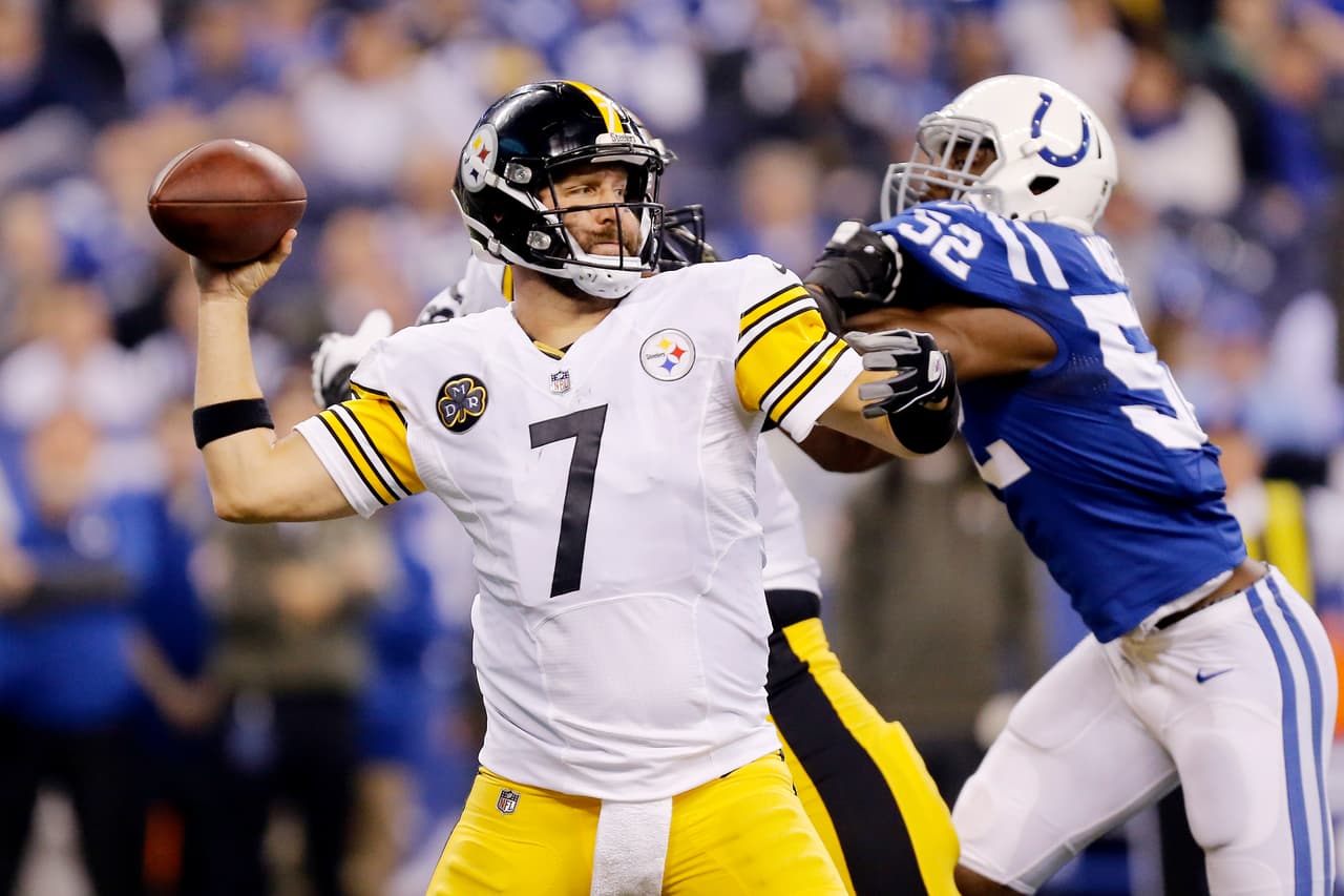 Ben Roethlisberger completó 19 de 31 intentos para sumar 236 yardas. Lanzó 2 pases de anotación y sufrió una intercepción.