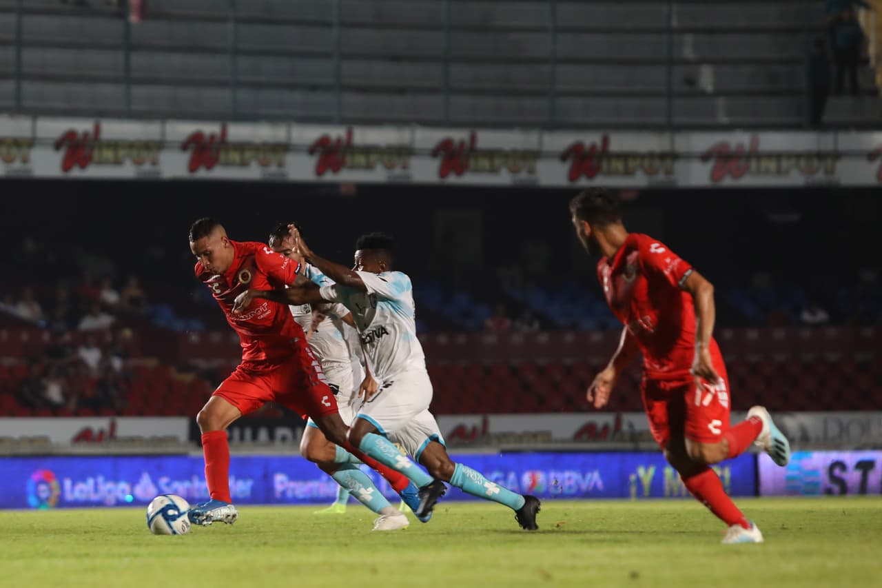 Por más que el Veracruz trató de responder sus intentos fueron un fracaso.