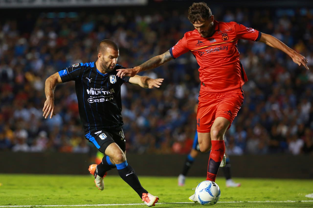 Dos equipos de la Liga MX: Gallos Blancos y Monarcas