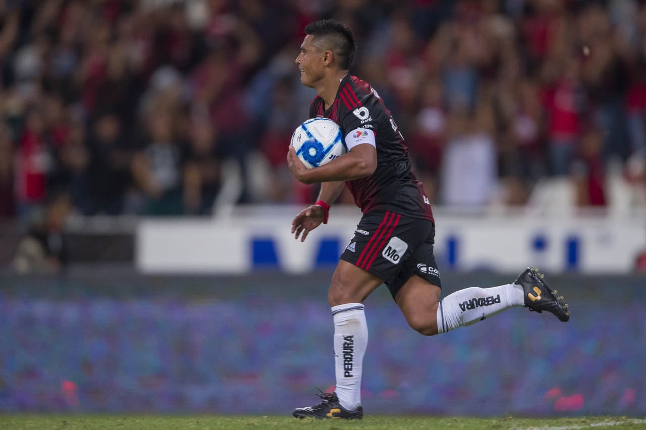 Osvaldo Martínez anotó el gol de Atlas de penalti