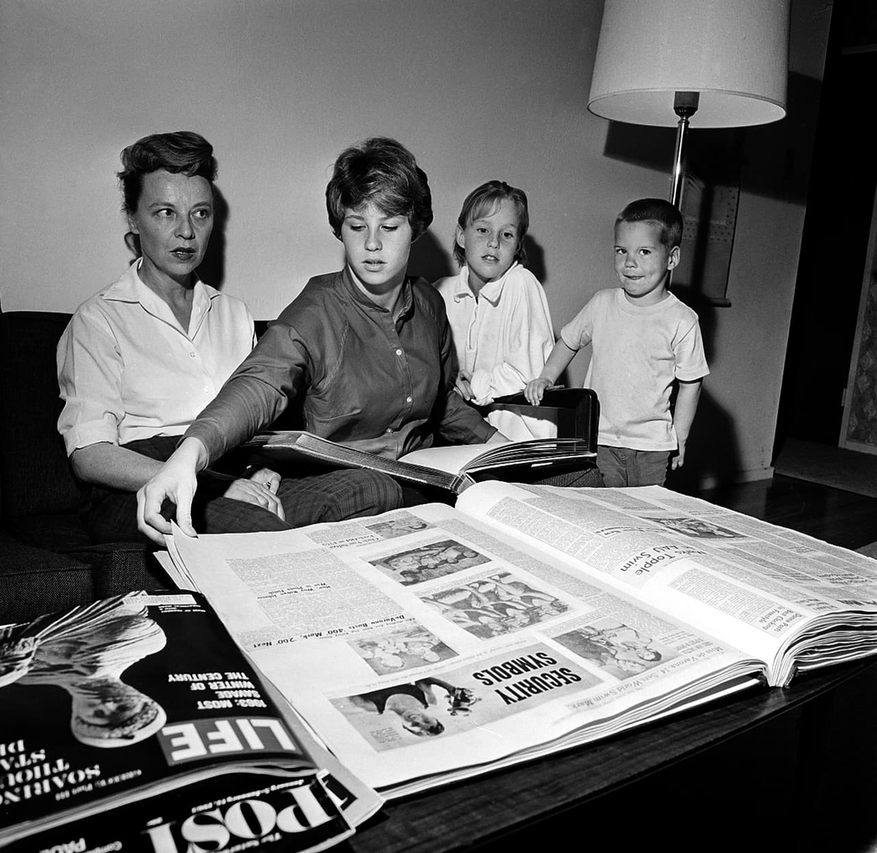 En esas mismas justas, la estadounidense
<b>Donna Elizabeth de Varona compitió con 13 años </b>en los 100 metros estilo libre de natación y ganó el metal dorado.