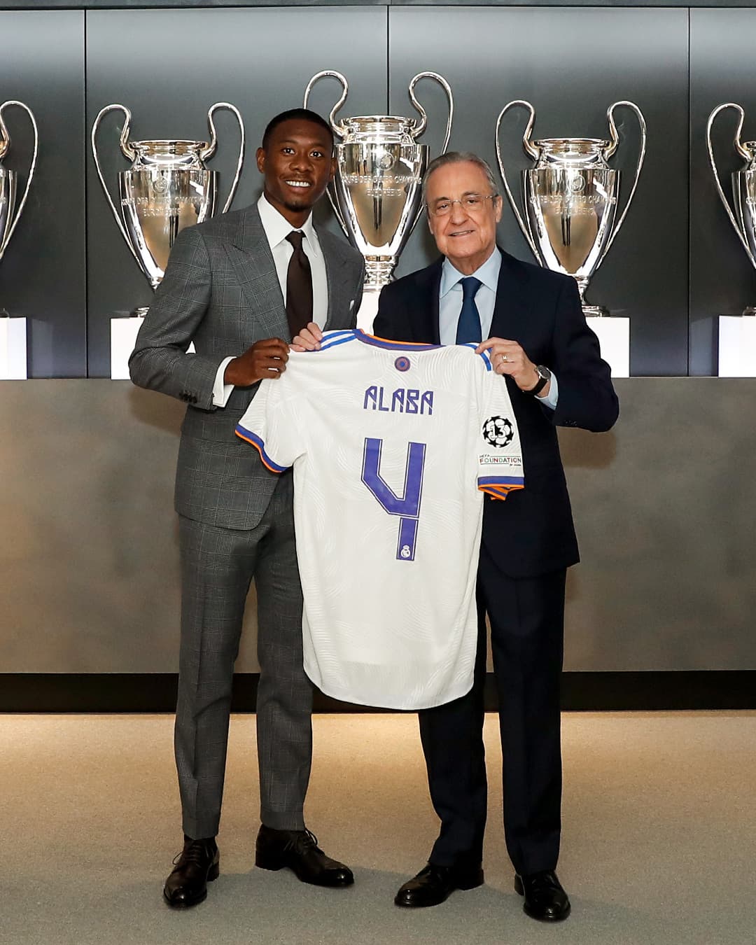 Alaba hereda el 4 de Ramos y que usó un mexicano en el Madrid