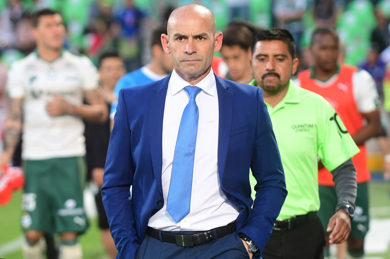 EL puesto de Paco Jémez en Cruz Azul corre peligro en medio de la campaña actual del equipo en la Liga MX. Por eso el valor de la actuación en la Copa.