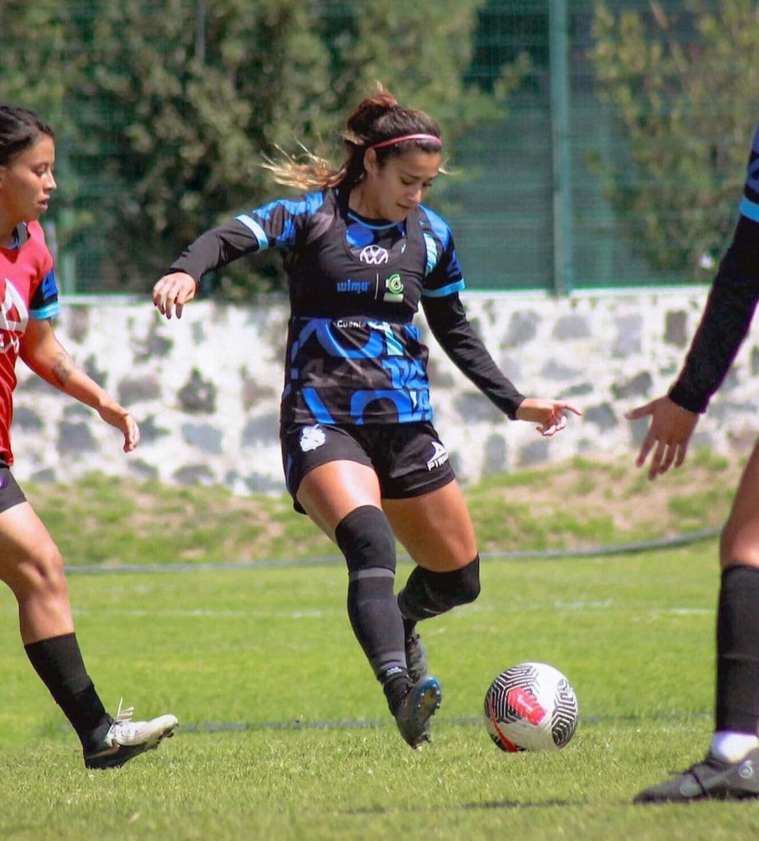 Lucía Yañez, futbolista del Puebla.