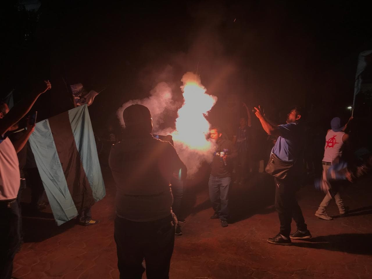 Cae la noche y el Estadio Corregidora se prepara para albergar la vuelta de los cuartos de final entre Querétaro y Necaxa.