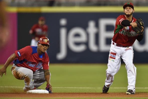 La novena puertorriqueña fue la primera en anotar, cuando en la segunda entrada y frente a los lanzamientos de Francisco Campos, Jorge Padilla bateó un elevado de sacrificio que remolcó a Rubén Gotay para el 1-0.