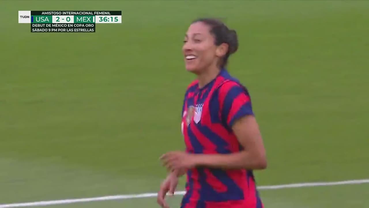 ¡Ya son tres! Autogol de la defensa de México y es el 3-0