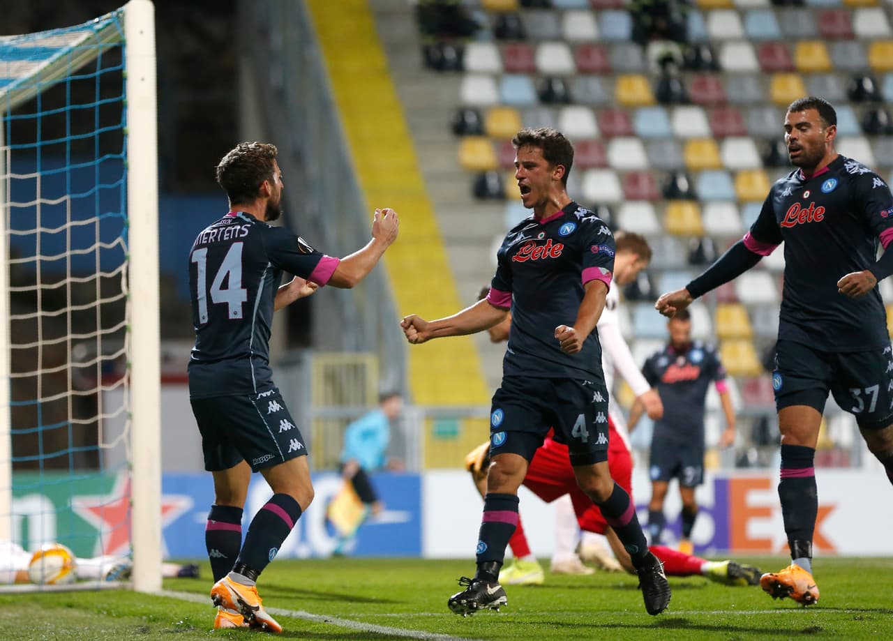 El Napoli del 'Chucky' Lozano se impone al Rijeka