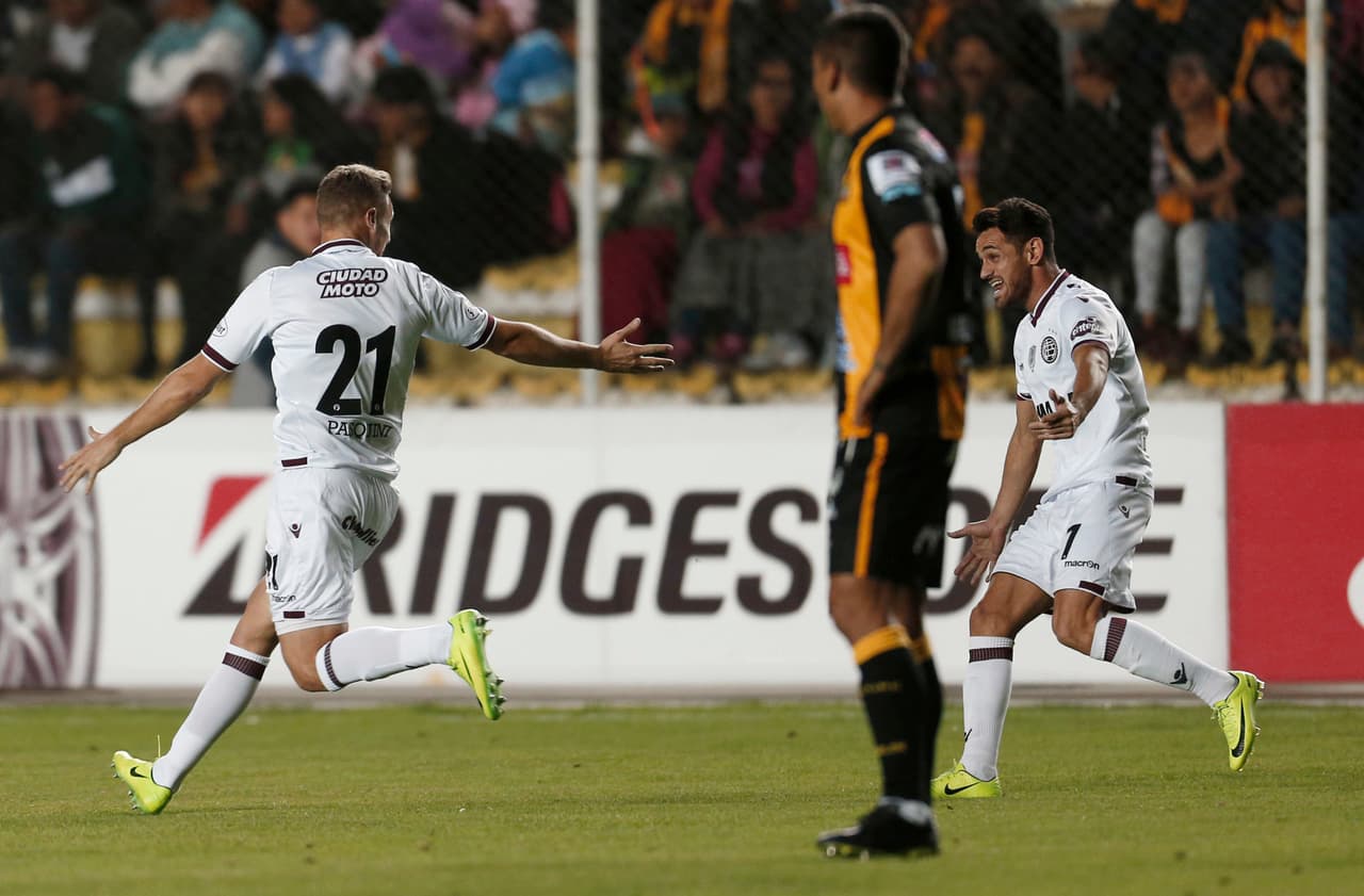 El rival de San Lorenzo será Lanús , que se impuso en la serie contra The Strongest de Bolivia con un marcador global de 2-1 y buscará vencer a su compatriota.