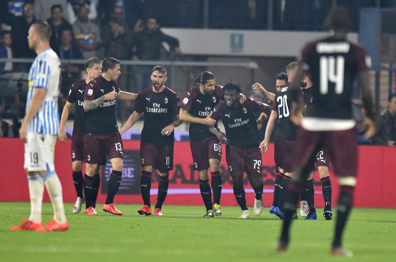 El marfileño Franck Kessie le dio el 2-0 al Milan como visitante al minuto 23 del juego.
