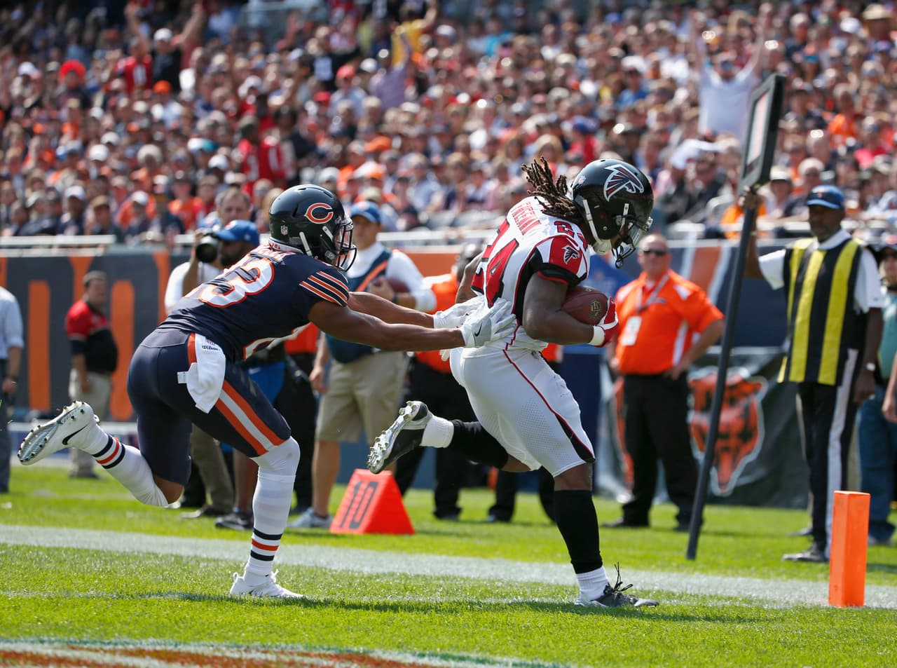 Falcons aplacaron a Bears con sólida actuación de Ryan