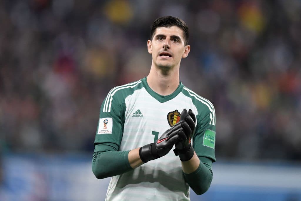 <b>3. Thibaut Courtois:</b> el belga del Chelsea tiene una increíble consistencia y mejora cada vez más. Con 26 años, para nadie es sorpresa que se haya consolidado como titular en su club.