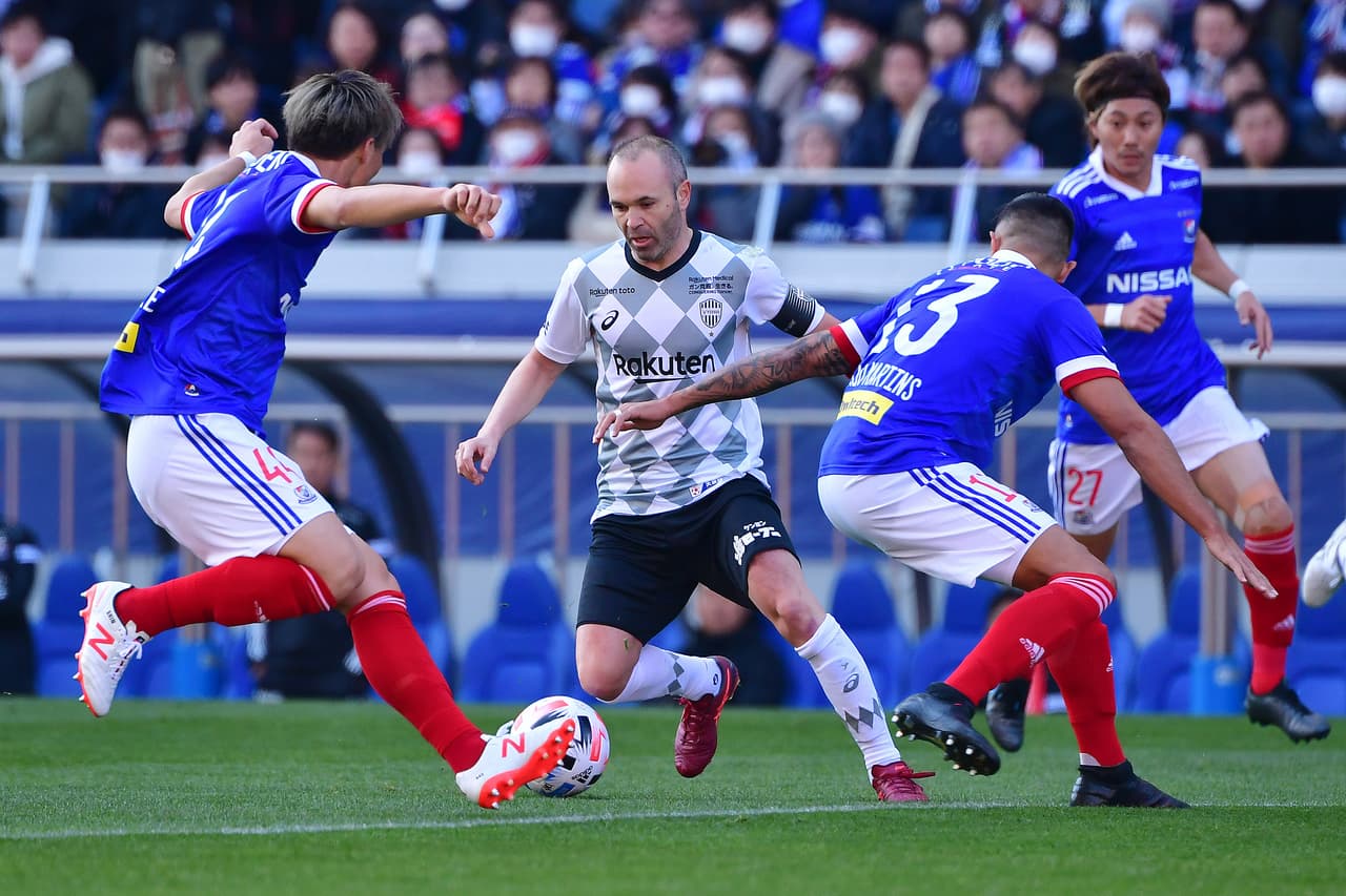 Liga de futbol de Japón será suspendida por el coronavirus