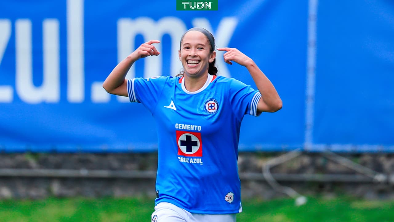 Cruz Azul golea a Puebla y mantiene esperanza de clasificación 