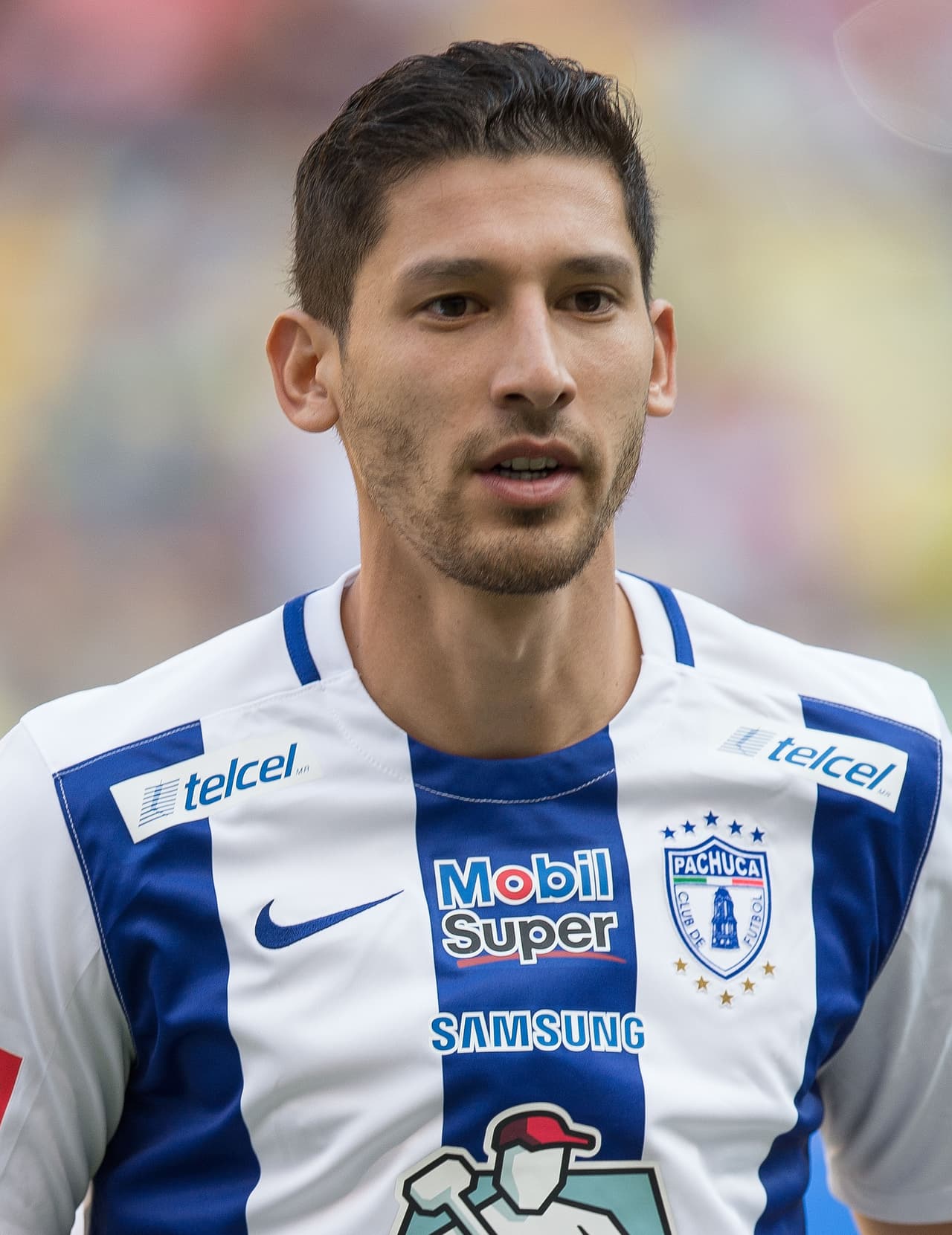 Omar González, Pachuca.- Los Tuzos son el equipo menos goleado del torneo, ya que únicamente han recibido 15 goles durante el Clausura 2016, y gran parte de esa gran labor defensiva corresponde a Omar González, quien suma 63 puntos, mientras que su valor es de $7.5 millones.