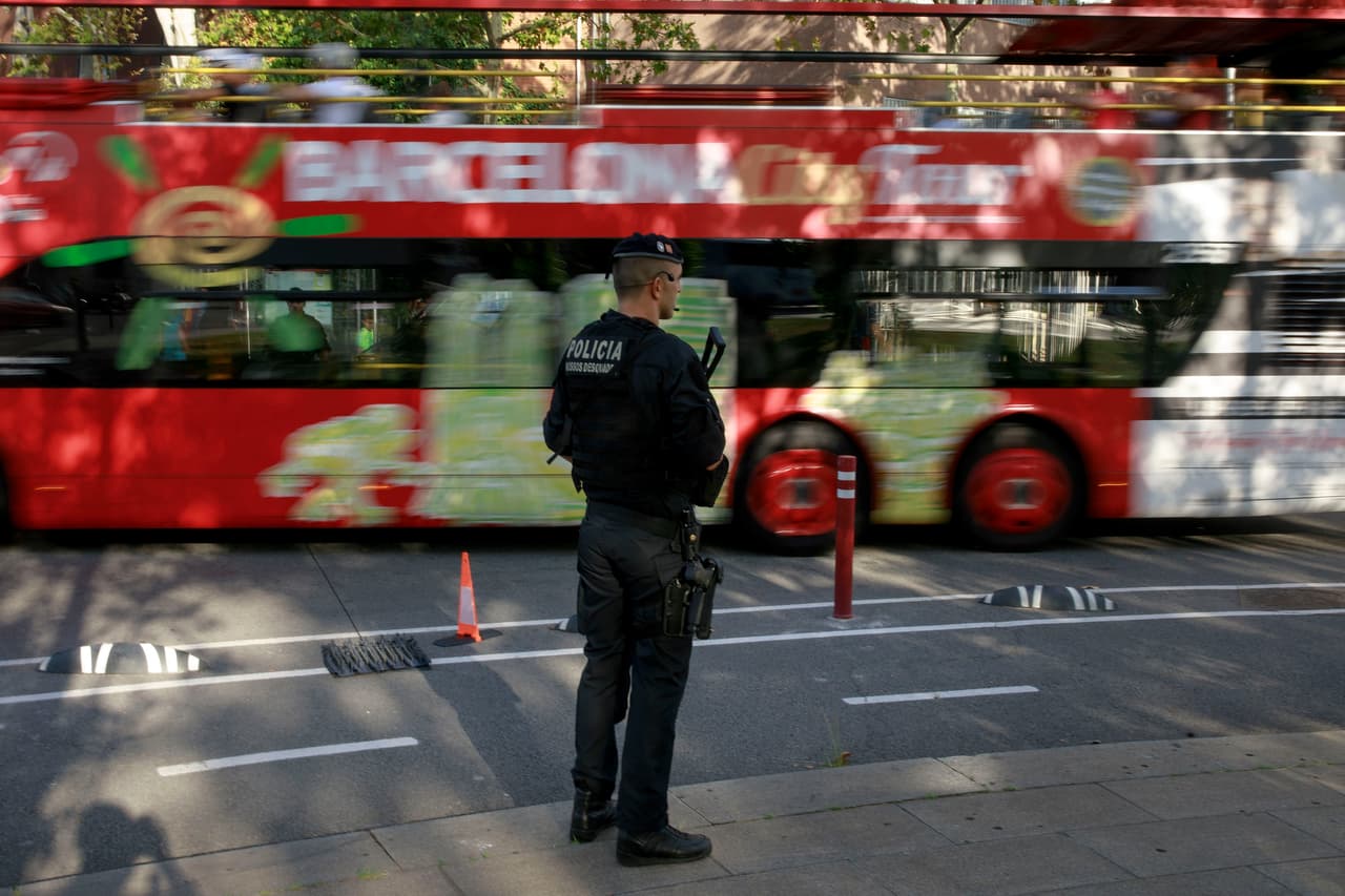 Precisamente, la fuerza pública hacía presencia en masa para garantizar la seguridad de los asistentes bajo un operativo.
