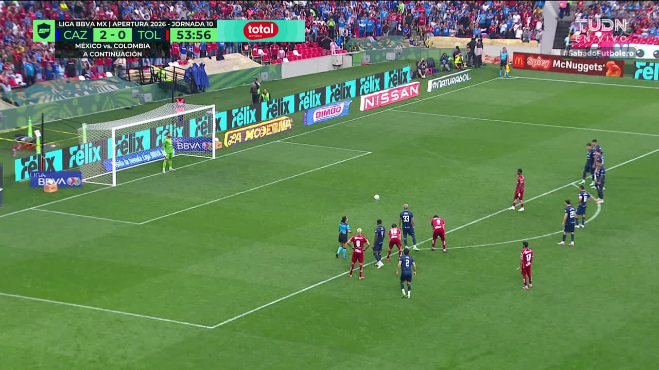 ¡GOL!  anota para Toluca. Helinho