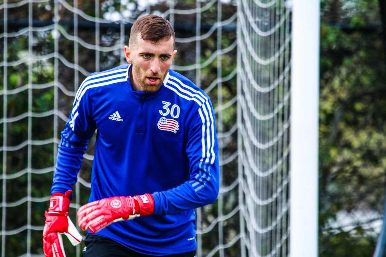 El arquero Matt Turner, atento a cada movimiento del balón.