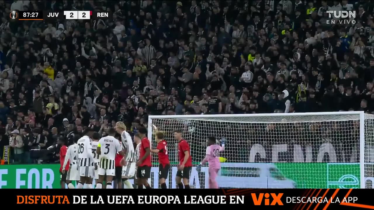 Gol de Lucumí que le daba el triunfo a la Juventus al 87' fue anulado por el VAR