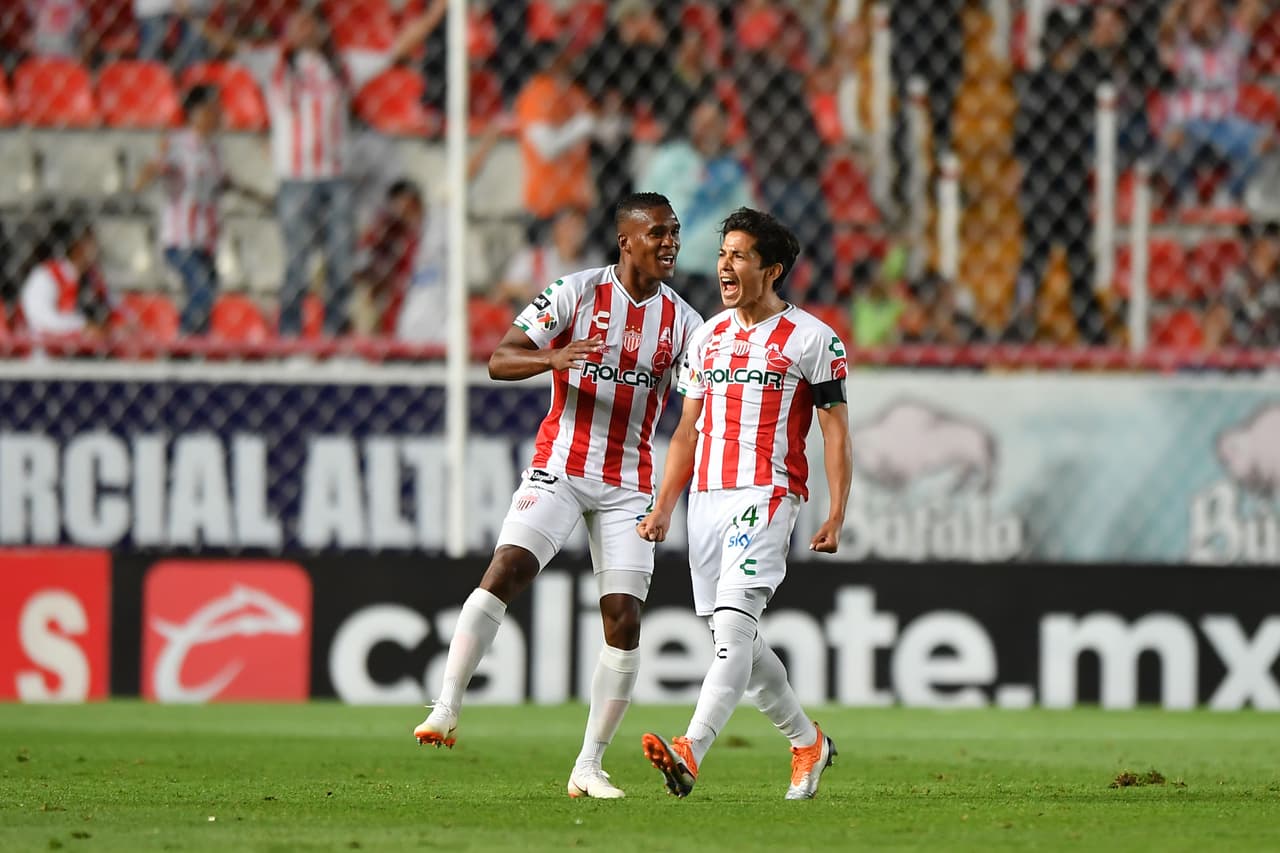 <b>Lo mejor: </b>Necaxa fue el 'guapo' que le quitó el invicto al Cruz Azul, derrotándolo 2-0.