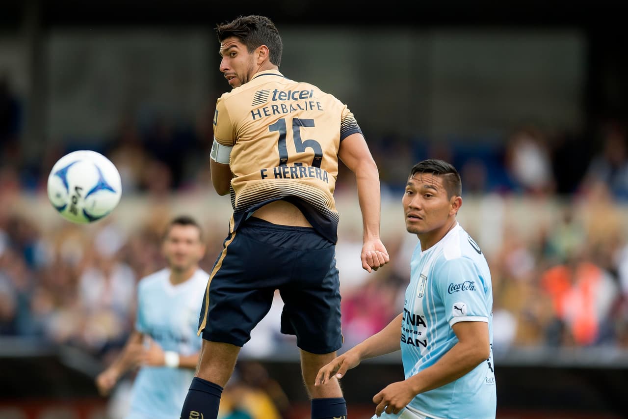 Un caso similar al de Peralta es Eduardo Herrera. El atacante de Pumas ya logró afianzarse como titular con los felinos con sus goles, pero aún le falta dar el último estirón para ser considerado letal en favor de los universitarios y peligroso para los rivales.