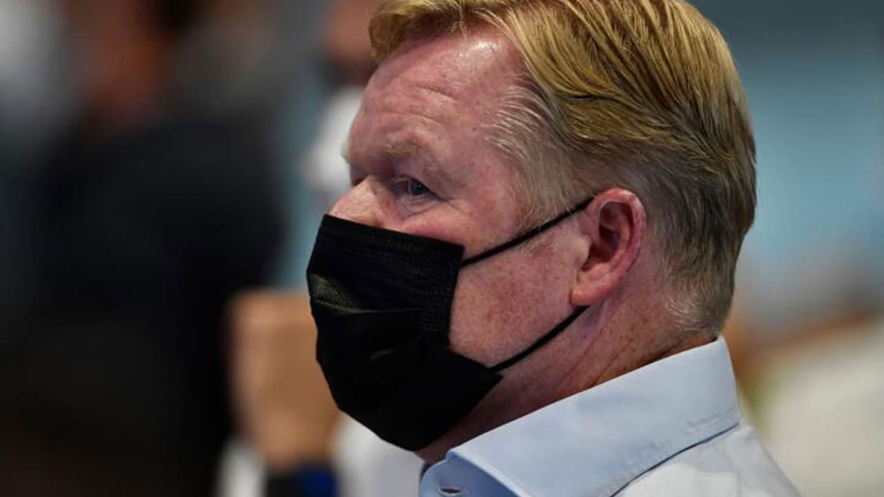 Revelan que Barcelona destituyó a Koeman en pleno vuelo de regreso