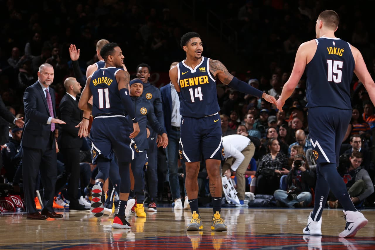Nuggets 111-93 Knicks: Nikola Jokic logró 21 puntos y 17 rebotes para ser el mejor jugador del partido para Denver. Su equipo es segundo del Oeste con los mismos triunfos que Warriors. Por su parte, los de Nueva York siguen hundidos en el fondo del Este.
