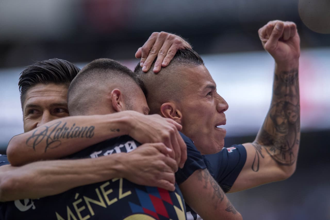 Y es que tal y como ocurrió en el Estadio Olímpico Universitario, las Águilas pegaron muy pronto. Mateus Uribe hizo el 1-0 a los tres minutos del partido.