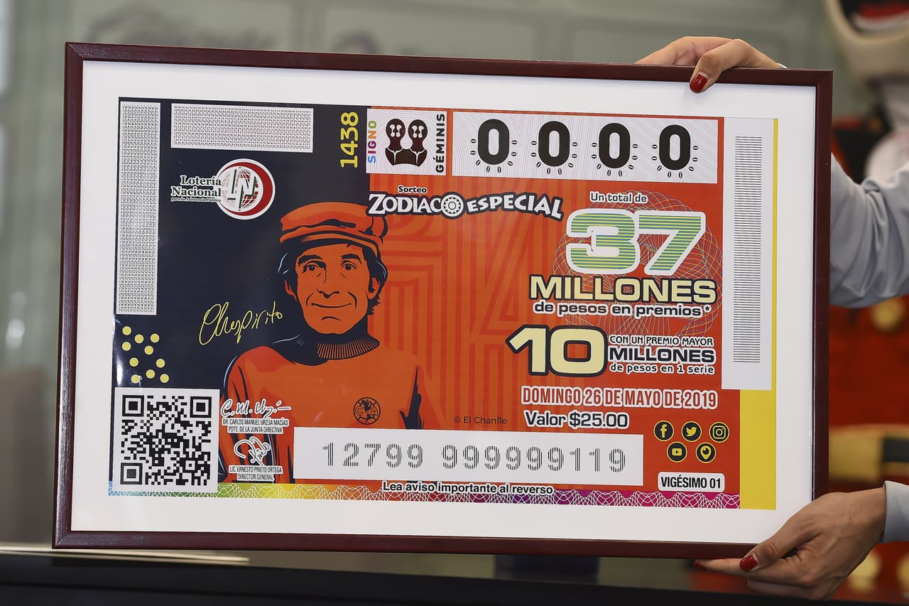 Este martes, con motivo de los 40 años de El Chanfle, la Loteria Nacional y el América hicieron el lanzamiento oficial del billete conmemorativo el cual tendrá el escudo de las Águilas y la cara del personaje de Roberto Gómez Bolaños. Al evento asistieron, entre otros, Roberto Gómez Fernández, hijo del actor, y Santiago Baños, presidente del club.