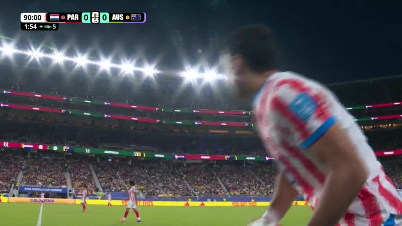 ¡TIRO ATAJADO! disparo por Mauricio.