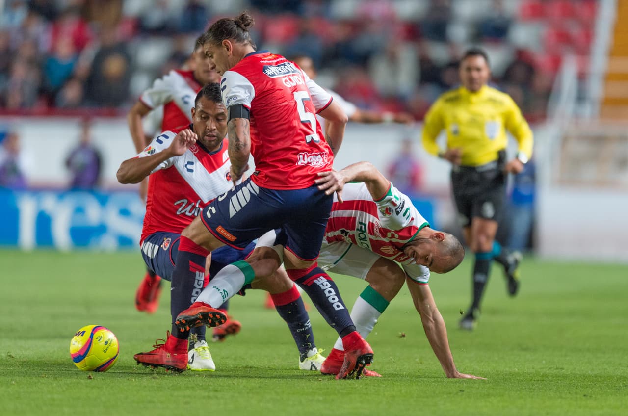 No se tuvieron emociones durante los 90 minutos ya que ambos equipos tuvieron una postura defensiva.