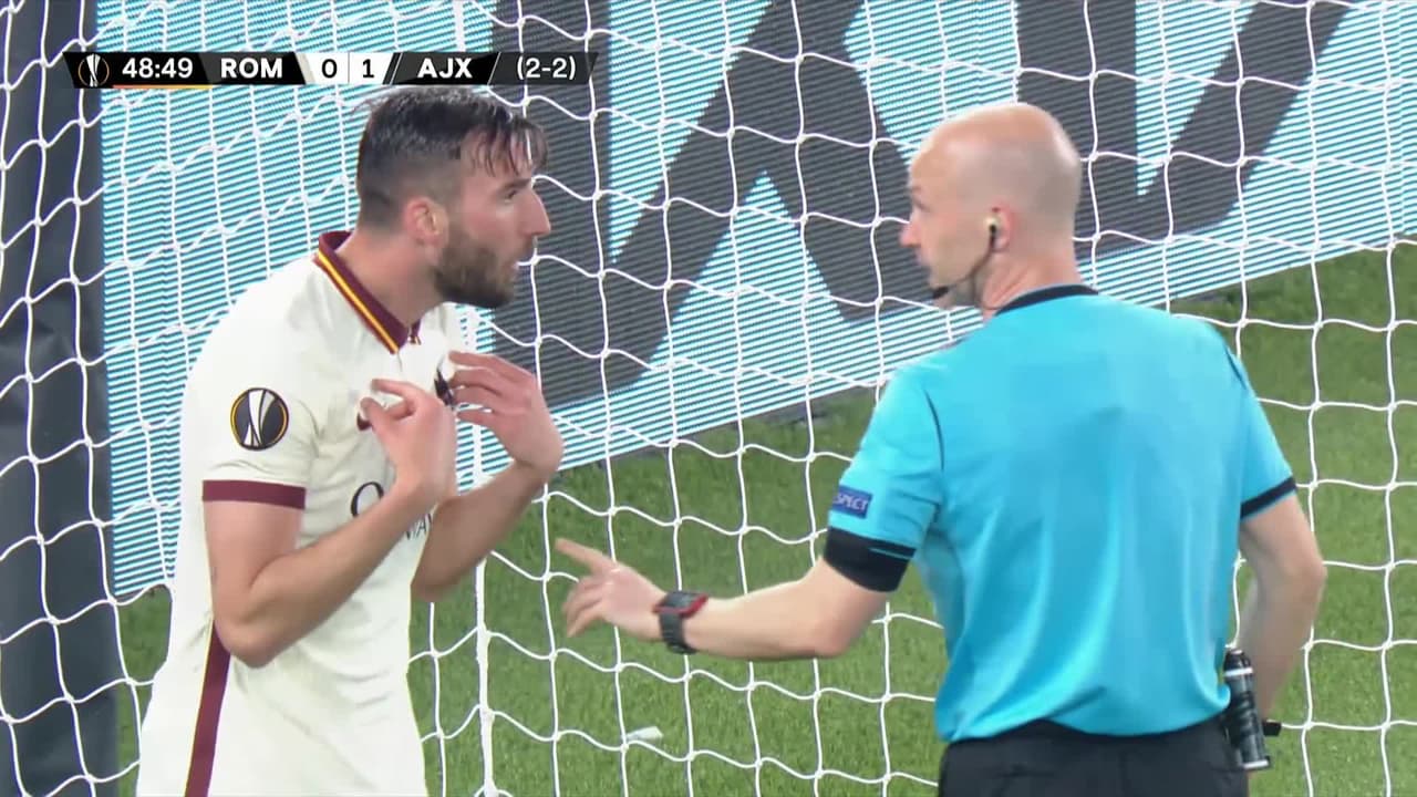 ¡GOL!  anota para Ajax. Brian Brobbey