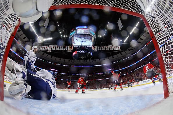 Desde el 1938 los Chicago Blackhawks no ganaban en su propia casa. Este es el tercer título en seis años