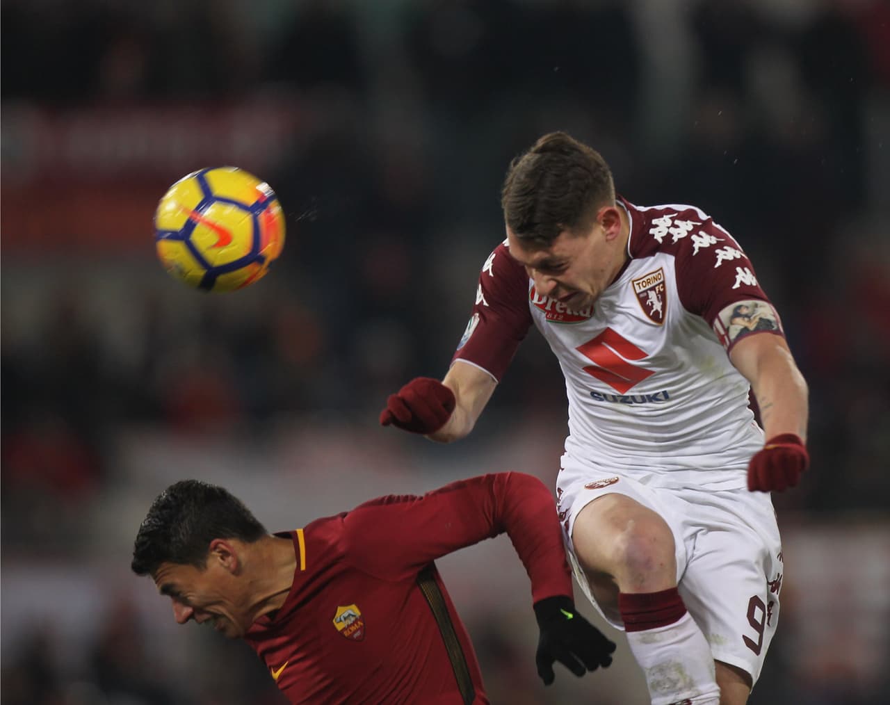 Sábado 23 de diciembre - Juventus Vs. Roma: luego de jugar en la Copa Italia (derrota por 2-1 a manos del Torino), Héctor Moreno tiene pocas posibilidades de jugar este fin de semana. El defensor apenas suma seis juegos y cicno como titular en lo que va de la temporada.