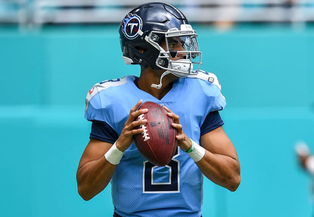 26) 
<b>Tennessee Titans</b>. No se sabe el grado de la lesión de Marcus Mariota, quien sería una severa ausencia el domingo. Pero además del mal juego ante Miami, sus uniformes fueron muy criticados.
