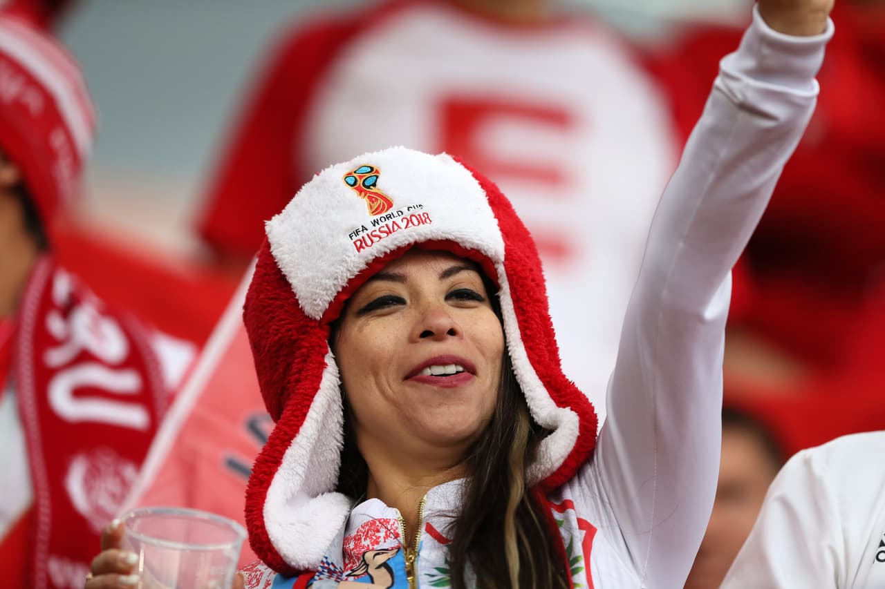 YEKATERINBURG, RUSSIA - JUNE 21: A Peru fan enjoys the pre match atmosphere prior to the 2018 FIFA World Cup Russia group C match between France and Peru at Ekaterinburg Arena on June 21, 2018 in Yekaterinburg, Russia. (Photo by Kevin C. Cox/Getty Images)