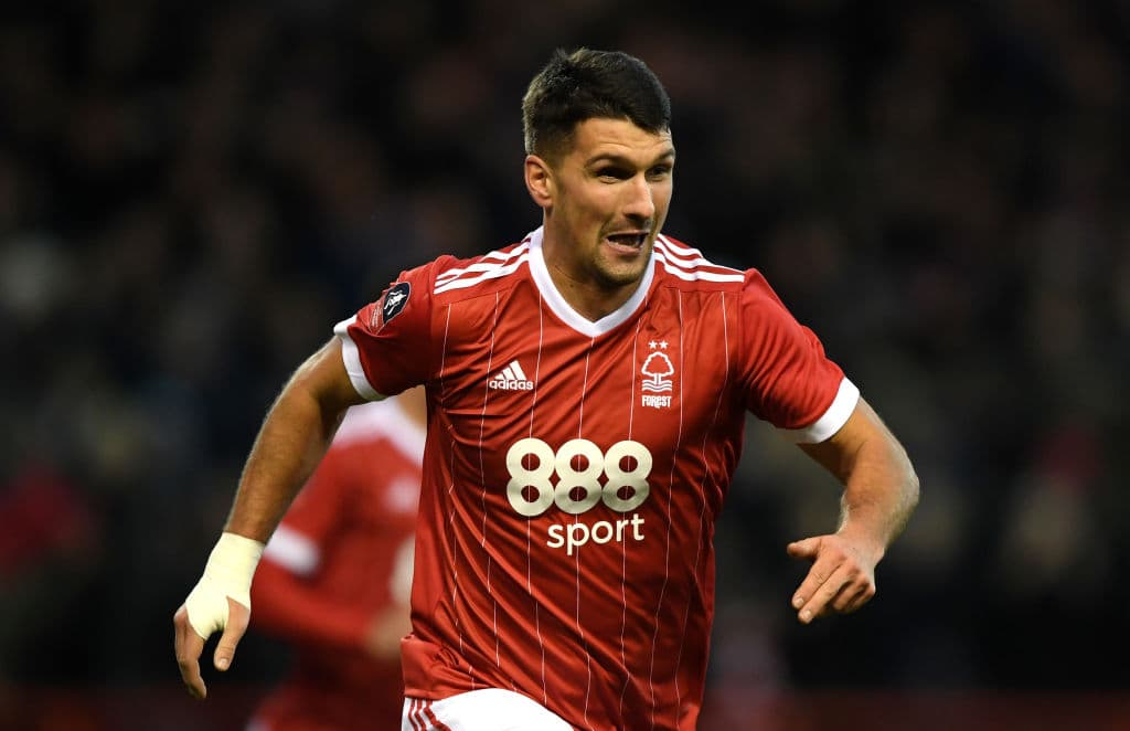 El estadounidense Eric Lichaj, actualmente en el Nottingham Forest, estaría en la puerta de salida hacia el Hull City.