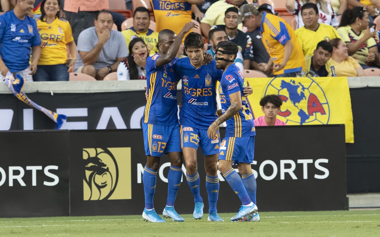 Un autogol de Bruno Valdez de último minuto y un penal fallado por Leonel López dio a Tigres el pase a la final.
