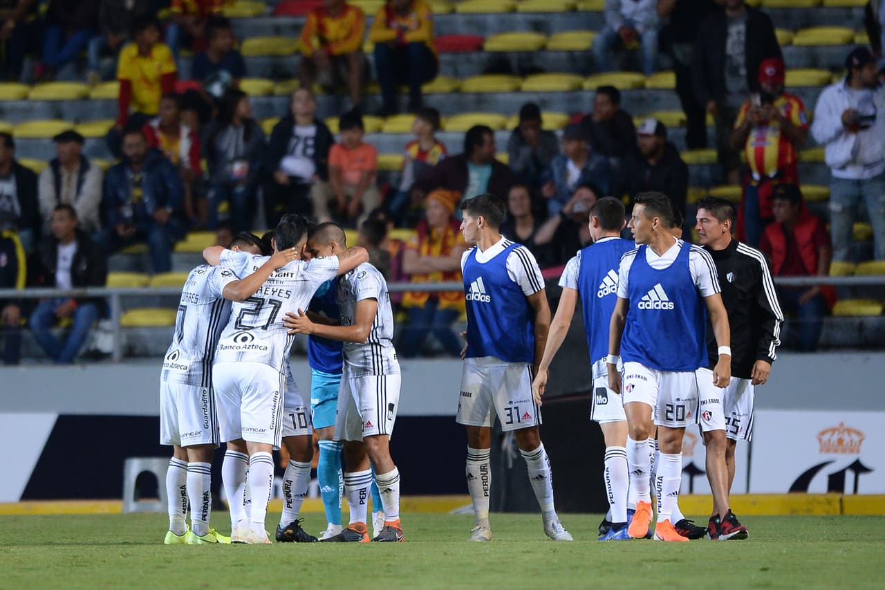 Gol de Víctor Guzmán en el Veracruz 3-3 Pachuca