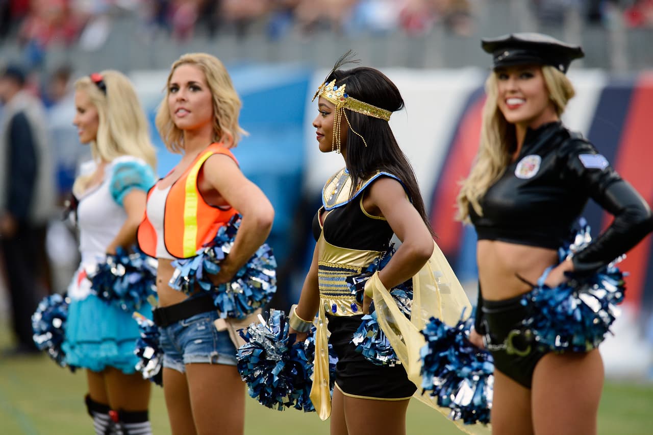 Las Titans y las Colts son las primeras porristas de la NFL en disfrazarse esta temporada para recibir el Halloween. ¡Checa los atuendos e inspírate!