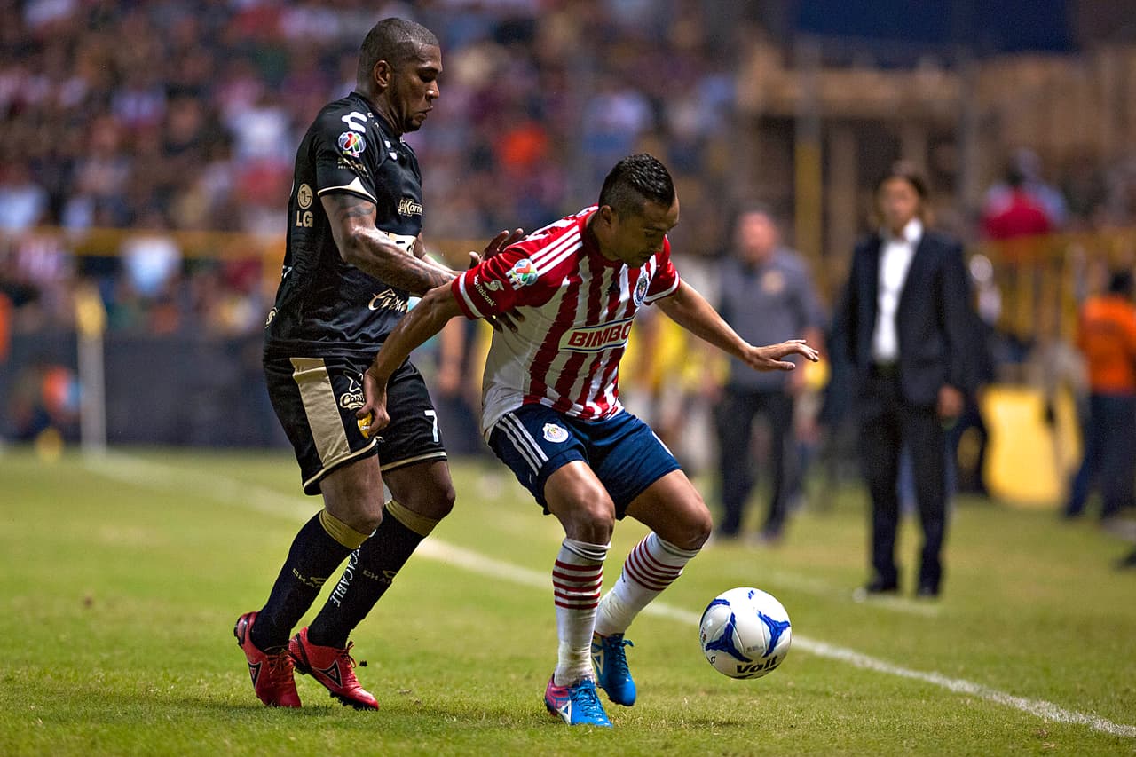 El doblete que marcó Segundo Castillo en el partido contra las Chivas, provocó que el equipo del Rebaño Sagrado se quedara sin posibilidades de avanzar a la Liguilla. Por eso el jugador ecuatoriano acumuló 13 puntos en el Univision Deportes Fantasy.