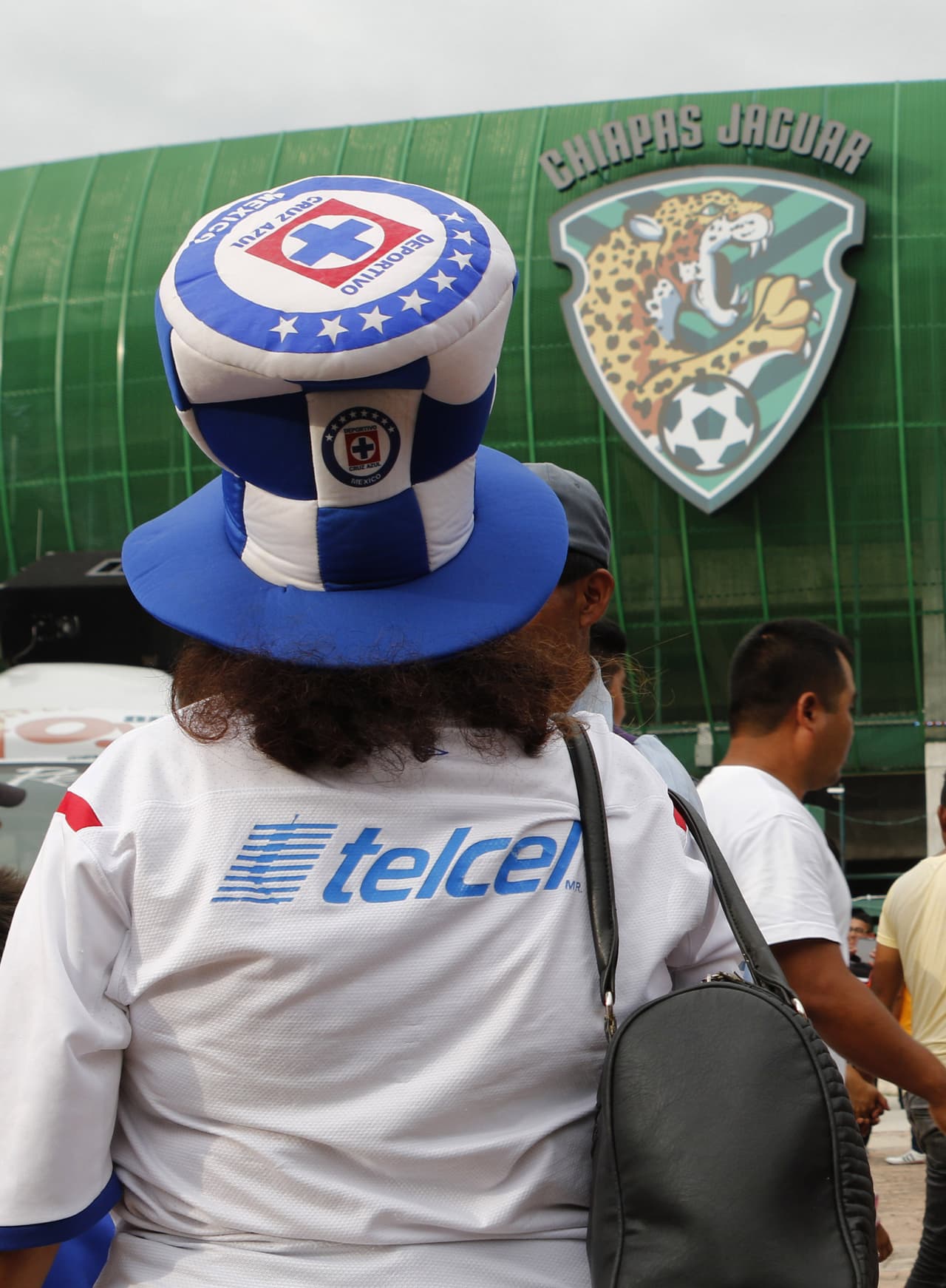 El color de la afición en la Jornada 9