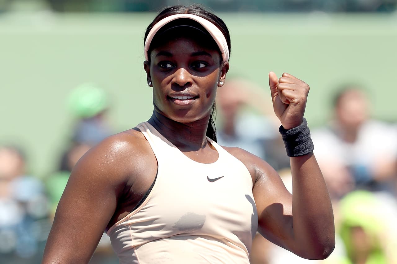 La estadounidense Sloane Stephens, de 25 años, ha brillado en Miami Open y su parecido físico con Serena Williams ha llamado la atención por su potencia y agresividad.
