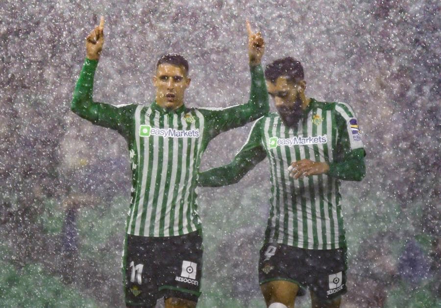 Diego Lainez anotó el tercer gol en el 0-4 del Betis al Antoniano y avanzó de ronda en la Copa del Rey; el mexicano fue titular y jugó los 90 minutos.