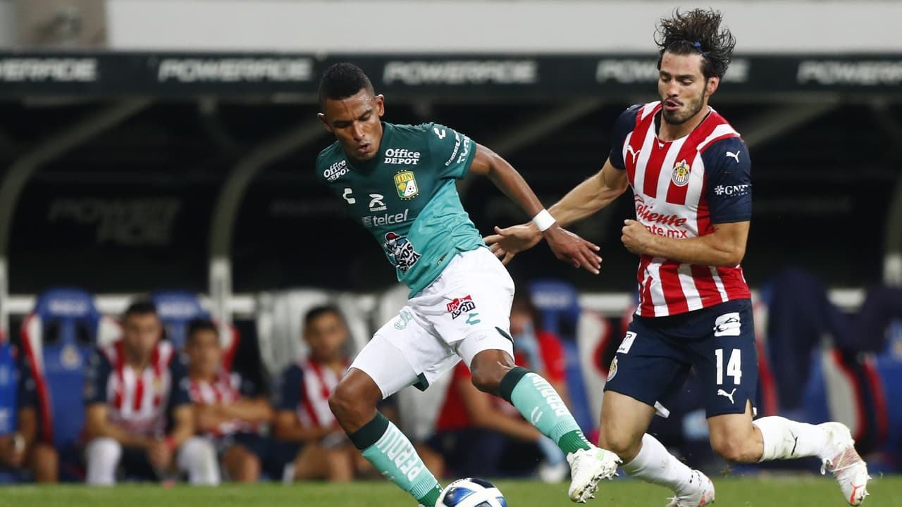 Chivas y León jugarán partido pendiente en California en marzo