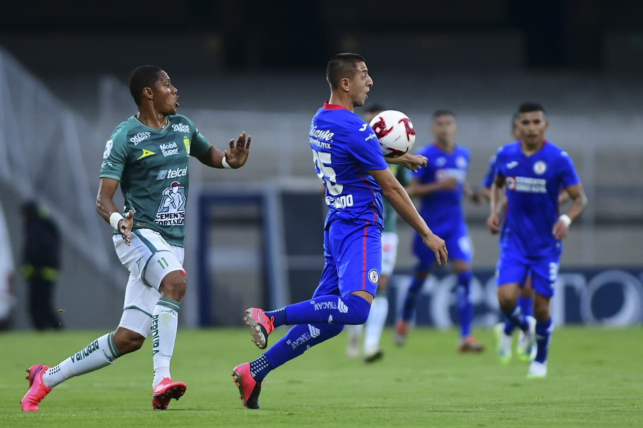 Los primeros diez minutos La Máquina se paraba mejor en el campo que los visitantes.