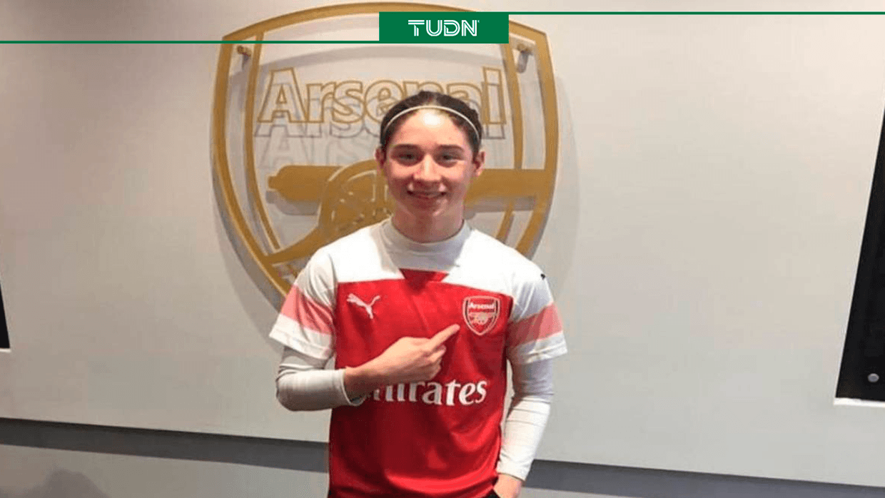 Marcelo Flores entrena con el primer equipo del Arsenal