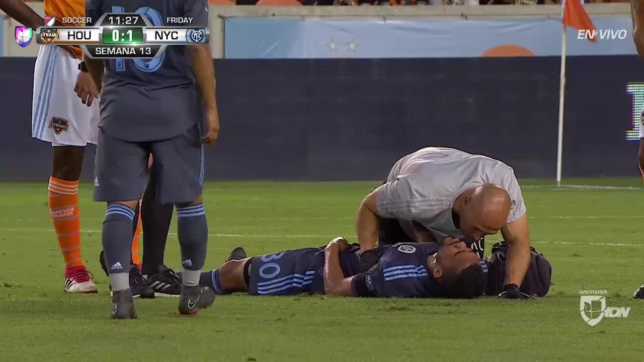 Yangel Herrera fue llevado al hospital tras lesión en partido contra Houston Dynamo