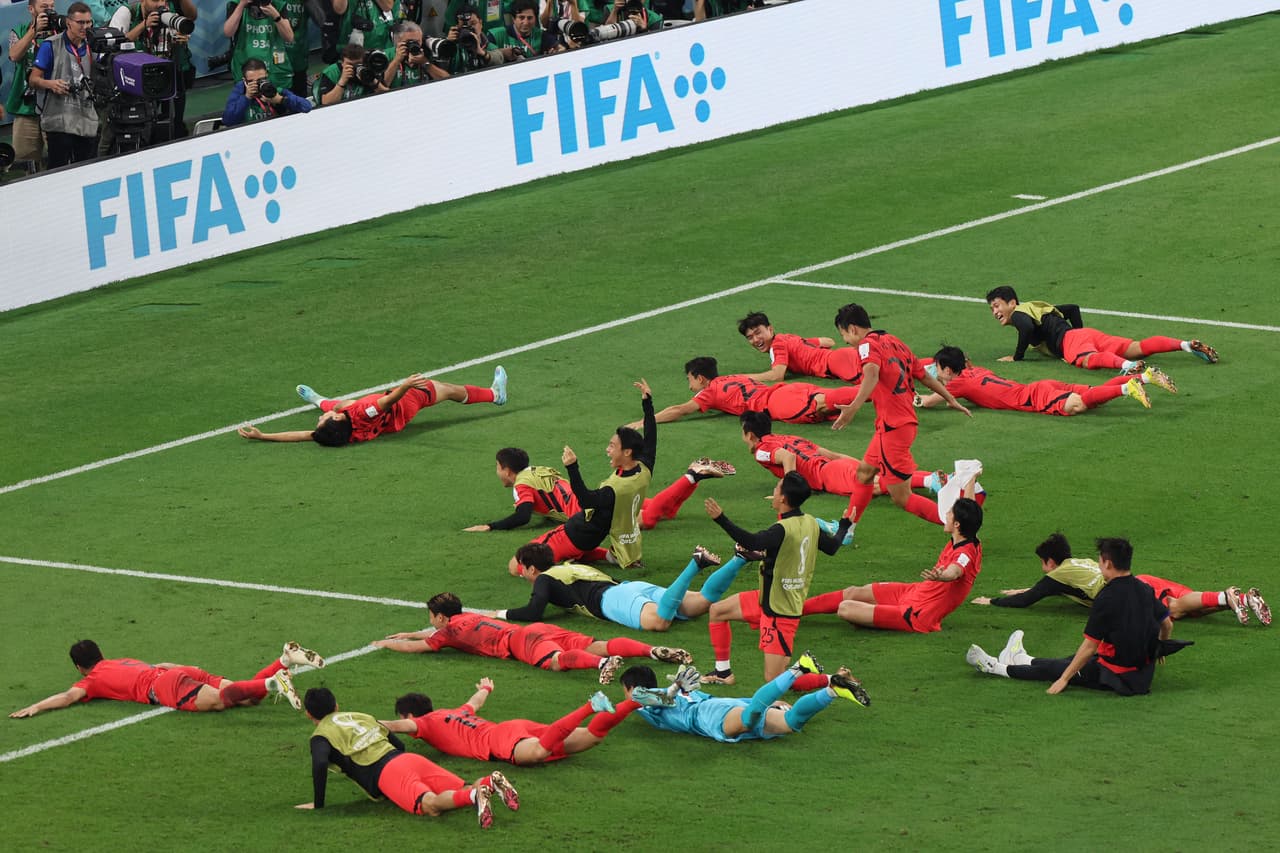 Corea del Sur logró un trinfo de último miuto que los metió a los Octavos de Final de la Copa del Mundo.